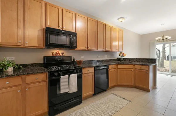 $2,300 | 341 North Patriot Drive, Hainesville, IL 60030