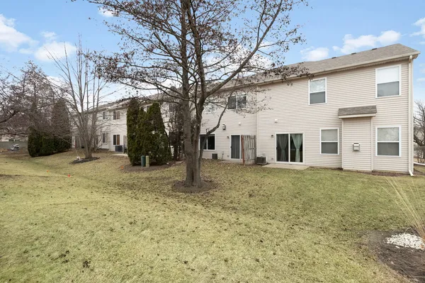 $2,300 | 341 North Patriot Drive, Hainesville, IL 60030