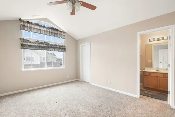 $2,300 | 341 North Patriot Drive, Hainesville, IL 60030