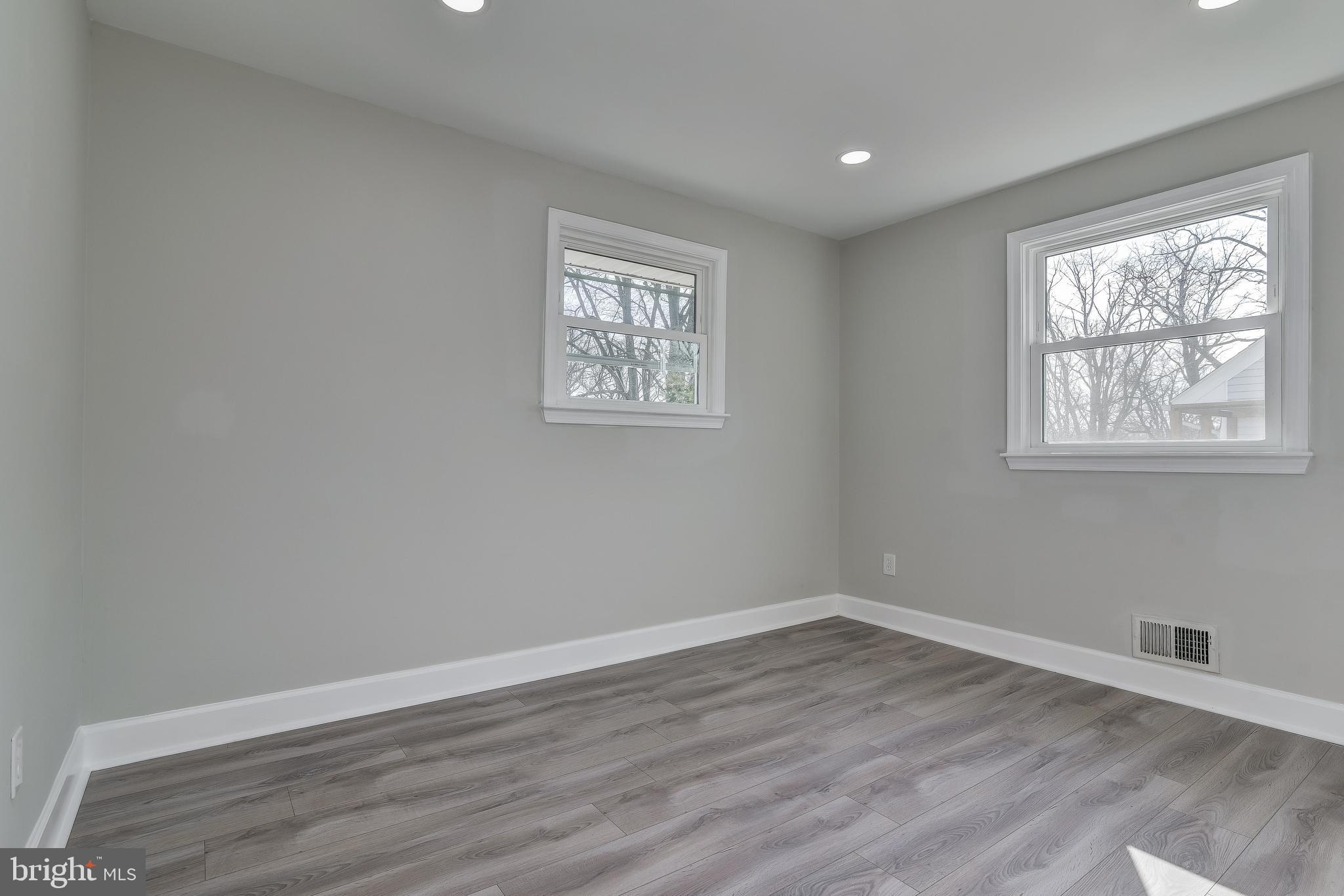 910 Robin Road Silver Spring, MD 20901 - Photo 20 of 49 Master Bedroom On Main Level With Closet