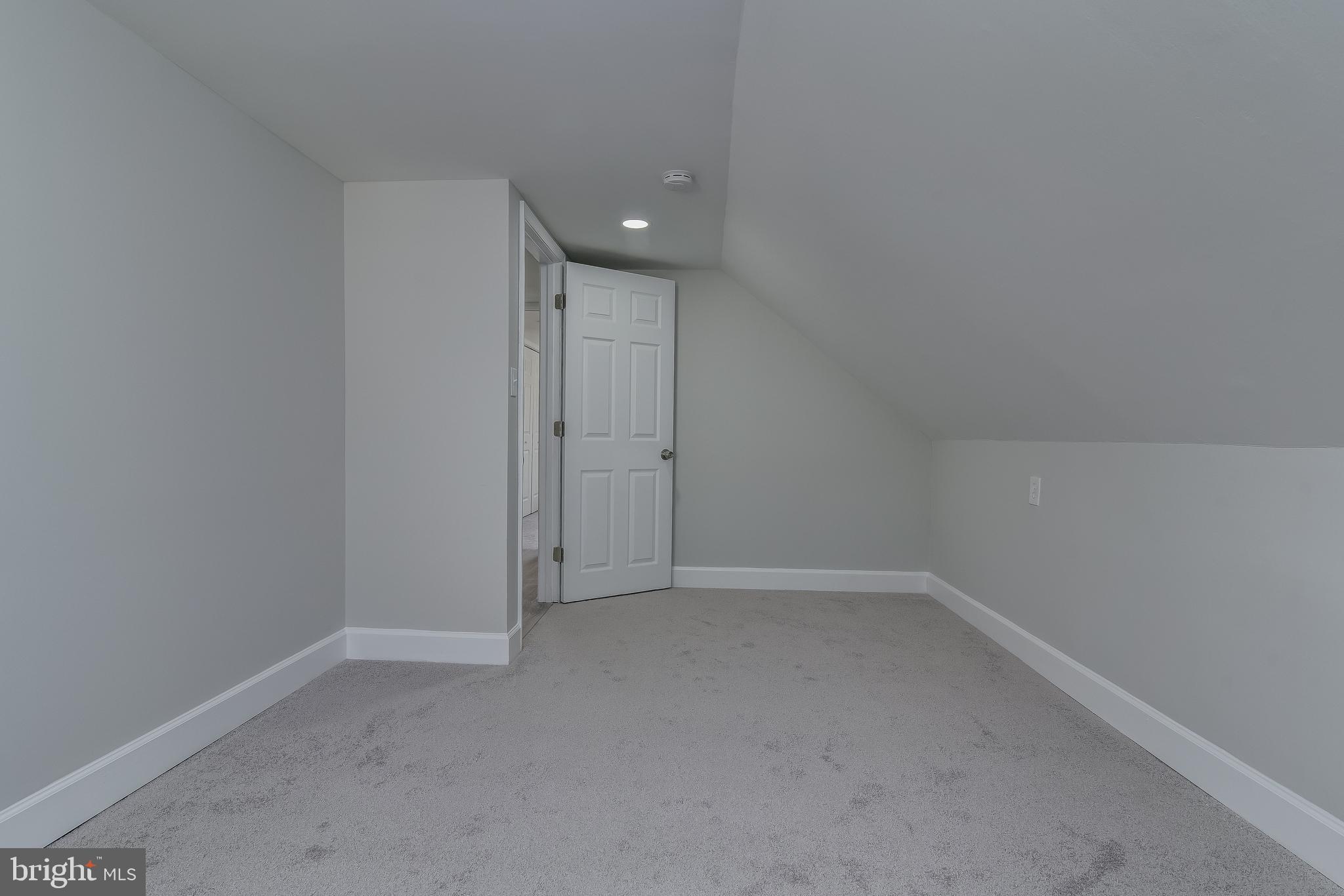 910 Robin Road Silver Spring, MD 20901 - Photo 26 of 49 Upstairs Bedroom