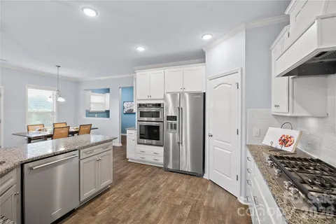 $525,000 | 10522 Honeyfur Court, Charlotte, NC 28278
