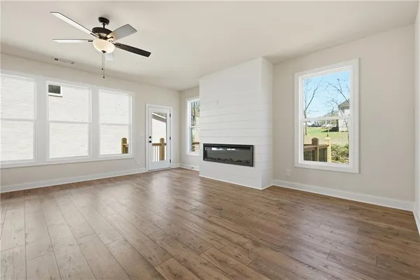 $775,000 | 110 Poplar Street, Buford, GA 30518