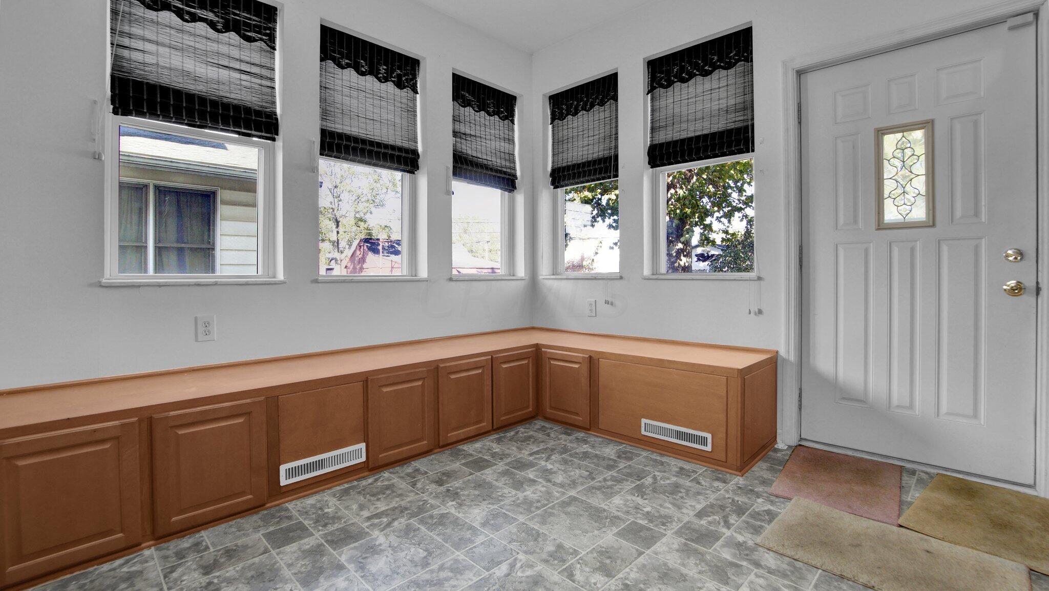 88 Reeb Avenue Columbus, OH 43207 - Photo 14 of 31 Eat-in Area