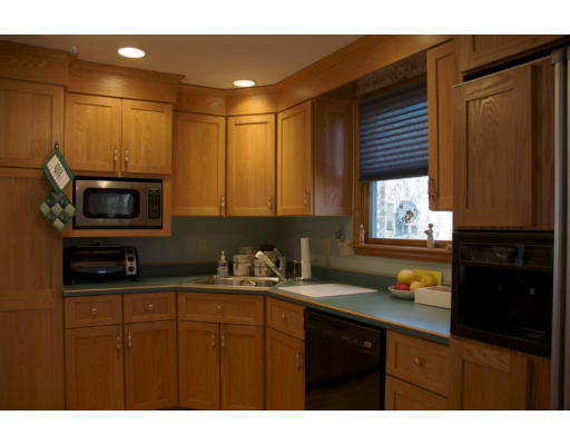 26 George Road Maynard, MA 01754 - Photo 4 of 15 Gallery Image 4