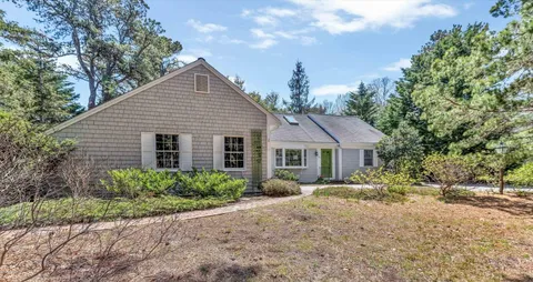 $1,900,000 | 20 Bantry Lane, Brewster, MA 02631