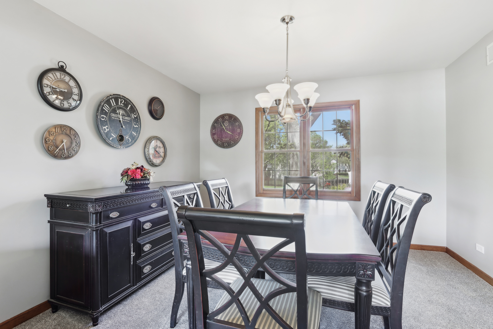 2835 Randall Ridge Court Elgin, IL 60124 - Photo 6 of 39 a view of a dining room and livingroom