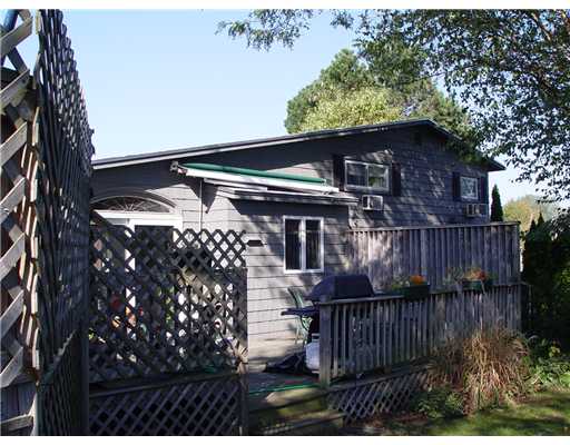 39 Milburn Road East Providence, RI 02914 - Photo 16 of 16 Exterior Back.