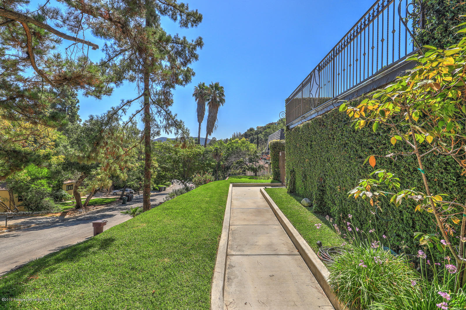1412 Hillside Drive Glendale, CA 91208 - Photo 2 of 33 a view of a pathway with a park