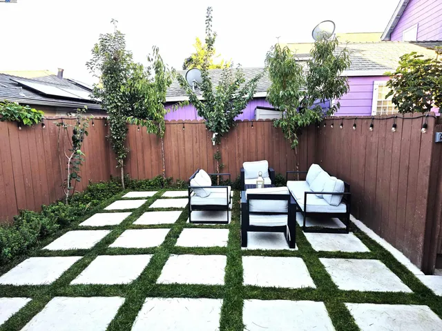 $677,555 | 10468 West Court, Oakland, CA 94603