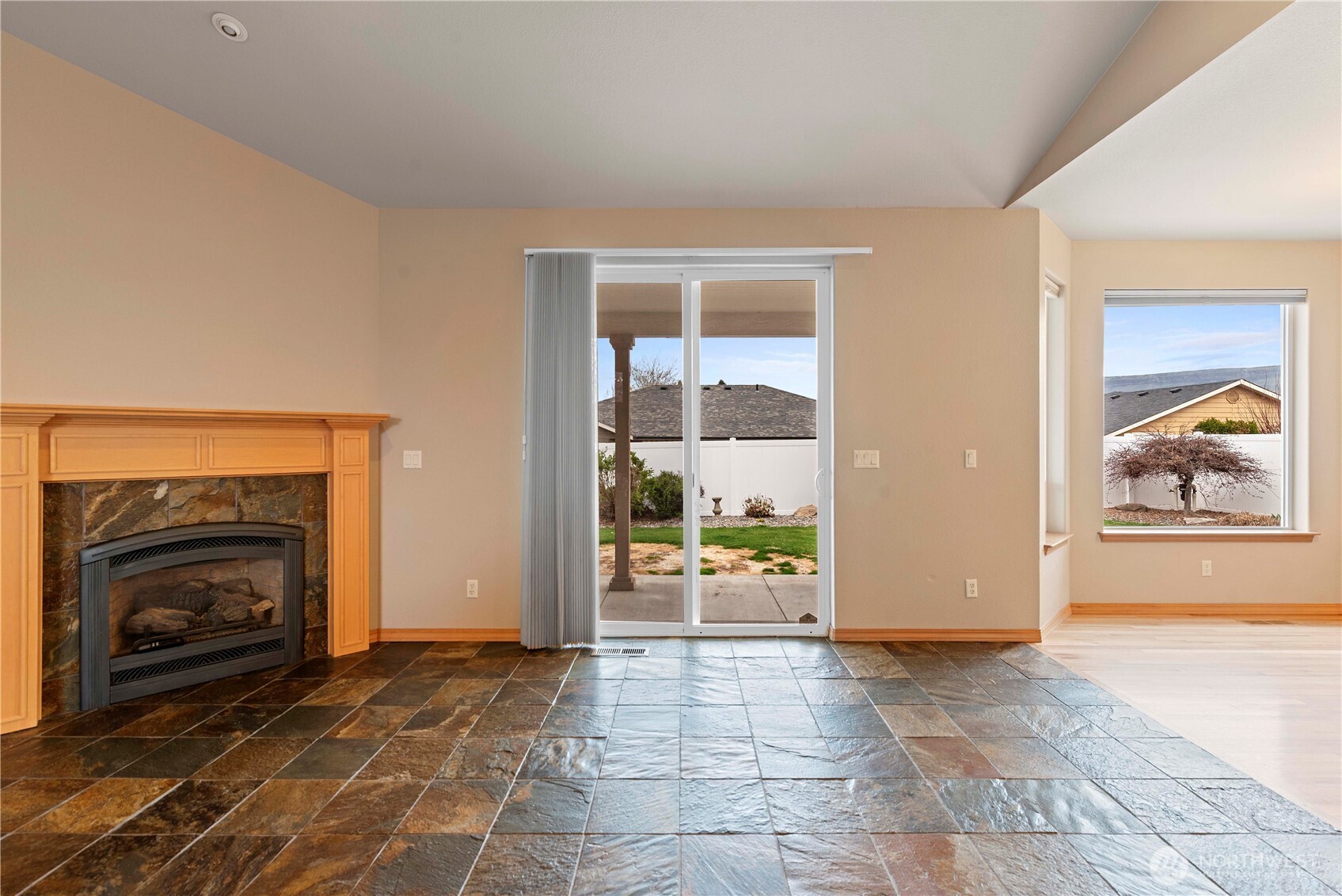 1330 Boulder Loop East Wenatchee, WA 98802 - Photo 16 of 39