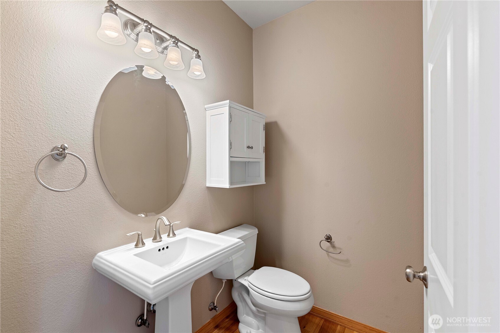 1330 Boulder Loop East Wenatchee, WA 98802 - Photo 17 of 39