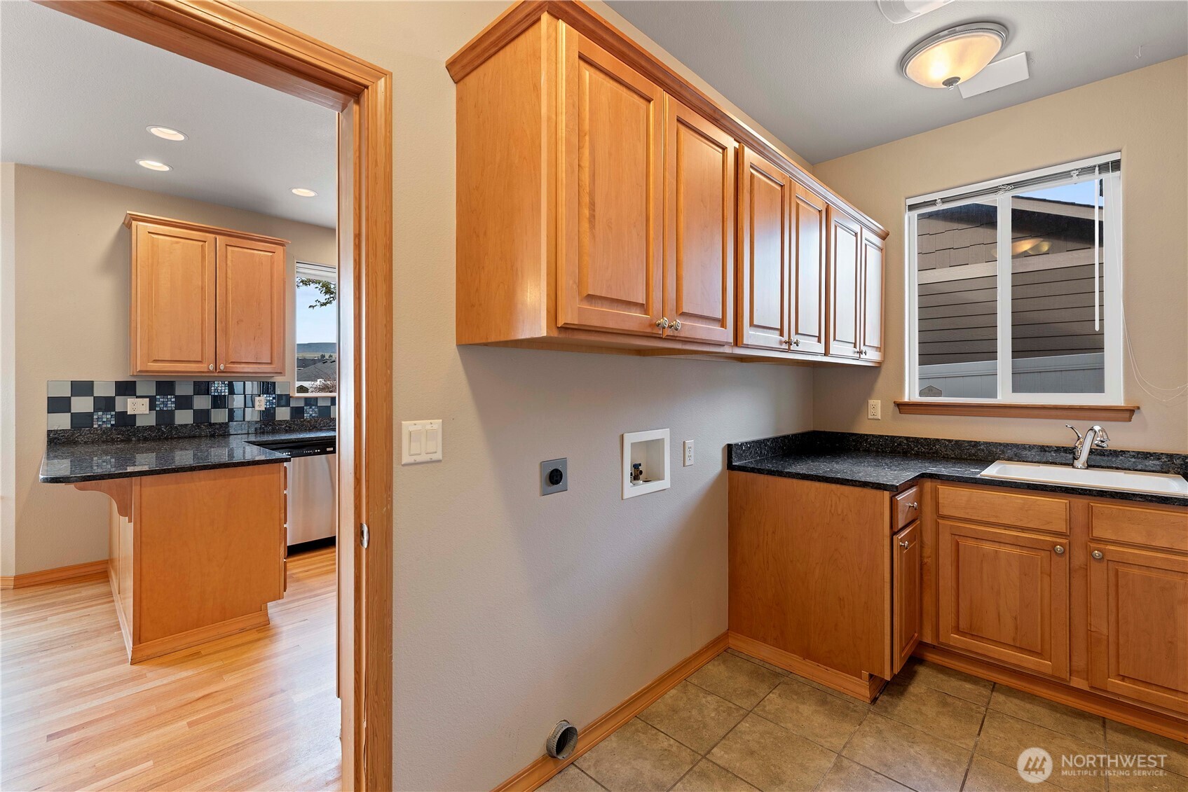 1330 Boulder Loop East Wenatchee, WA 98802 - Photo 18 of 39