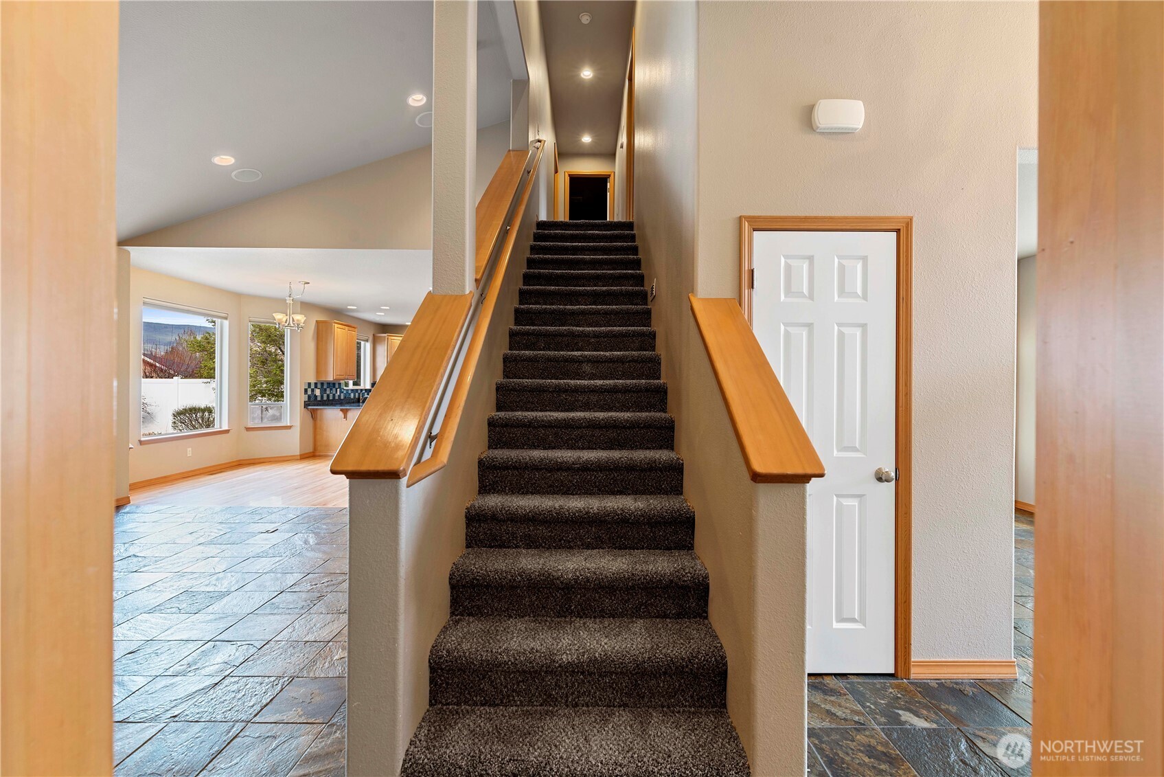 1330 Boulder Loop East Wenatchee, WA 98802 - Photo 26 of 39