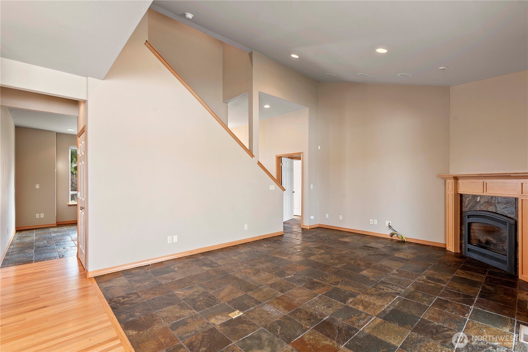 1330 Boulder Loop East Wenatchee, WA 98802 - Photo 9 of 39