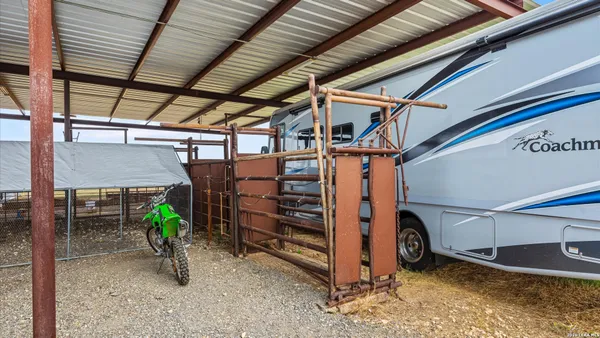 $749,000 | 6286 Farm To Market 2146, Jourdanton, TX 78206