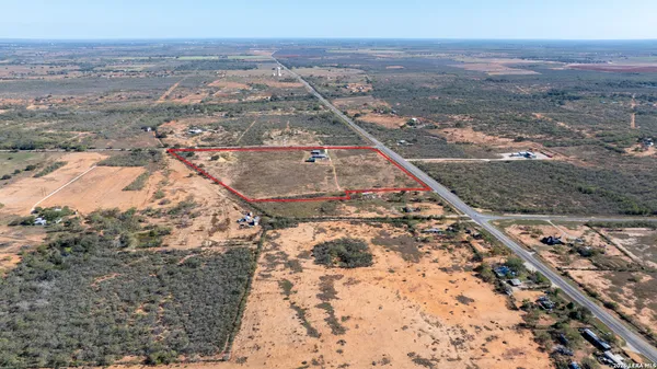 $749,000 | 6286 Farm To Market 2146, Jourdanton, TX 78206