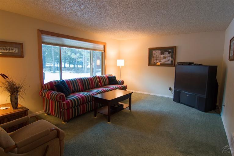 32 Kinglet Road Sunriver, OR 97707 - Photo 14 of 16 Family Room downstairs