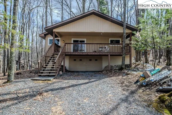 $375,000 | 102 North Hickory Lane, Beech Mountain, NC 28604