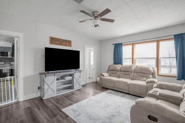 $300,000 | 13150 185th Street, Milaca, MN 56353