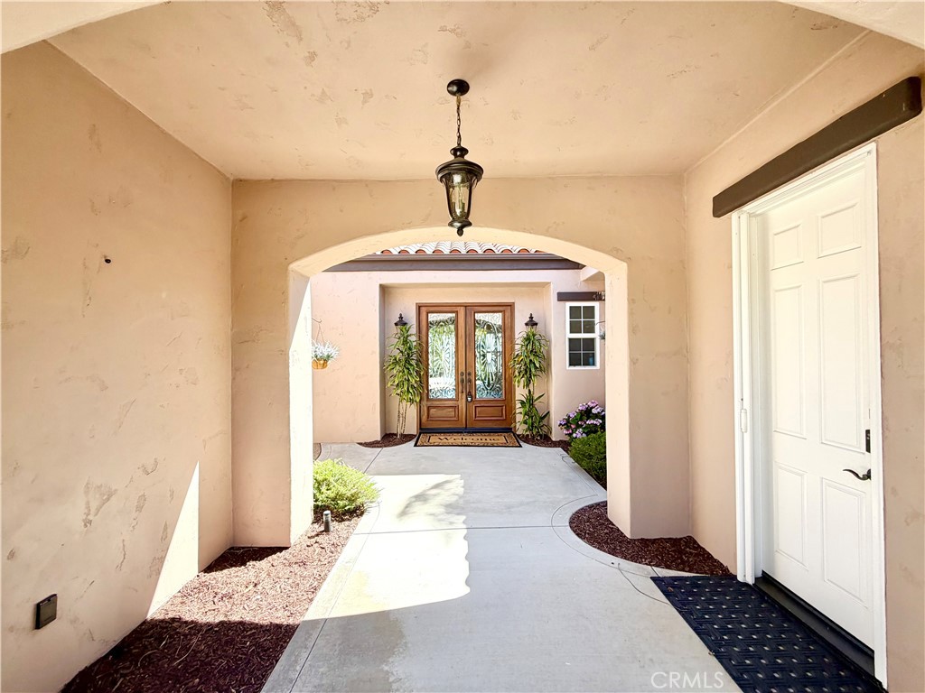 29165 Ridgeline Court Temecula, CA 92590 - Photo 6 of 59