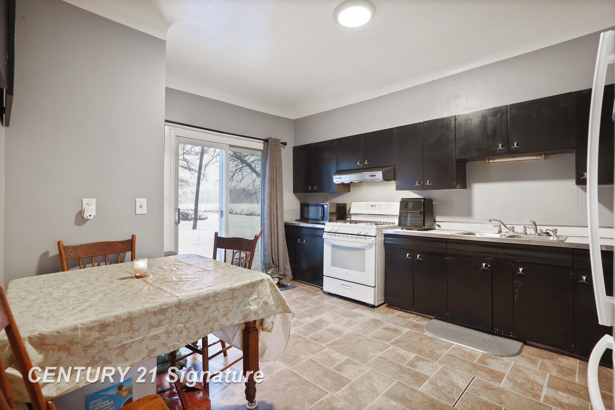 6370 Gunnell Road Millington, MI 48746 - Photo 10 of 43 50197152-903028cd-3ca6-43f4-b085-5ca0eaad09f6.JPG