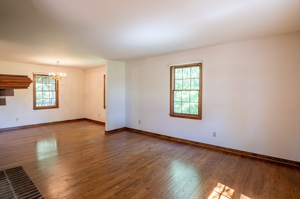 7050 Mountain Road Halifax, VA 24558 - Photo 7 of 54 Gallery Image 7