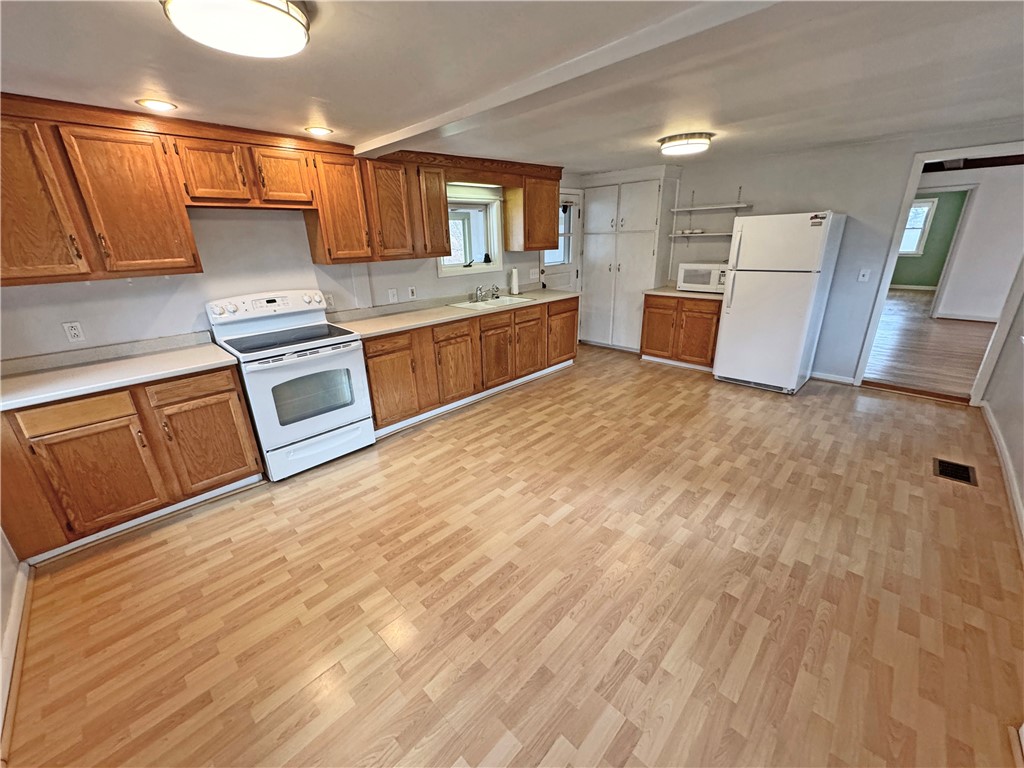 670 Brooks Road Henrietta, NY 14586 - Photo 18 of 34