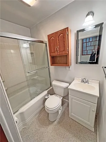 $199,900 | 670 Brooks Road, Henrietta, NY 14586