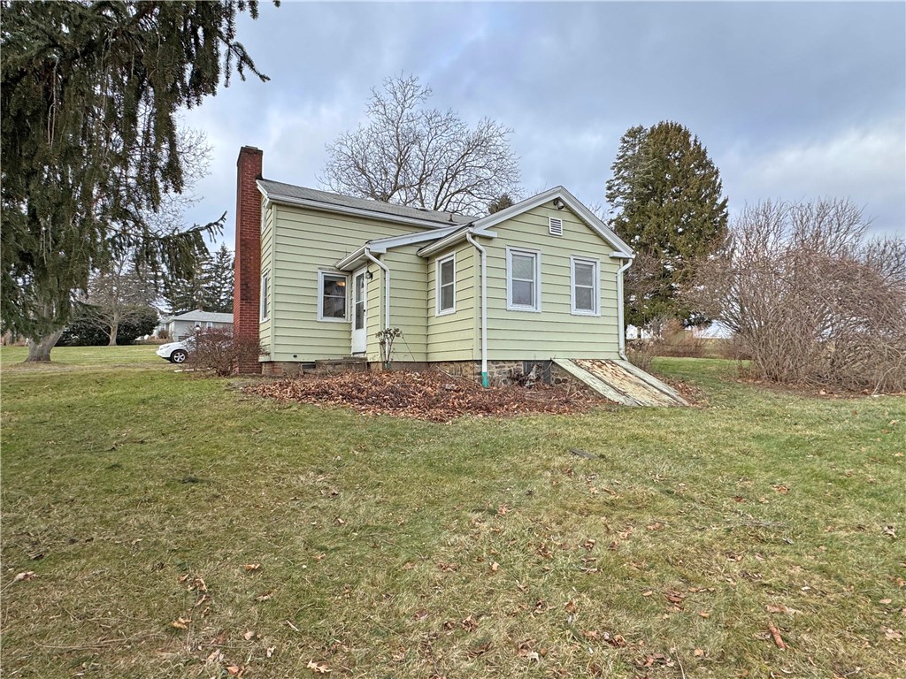 670 Brooks Road Henrietta, NY 14586 - Photo 3 of 34