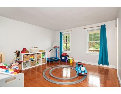 66 Stonehedge Road Franklin, MA 02038 - Photo 17 of 29 Gallery Image 17