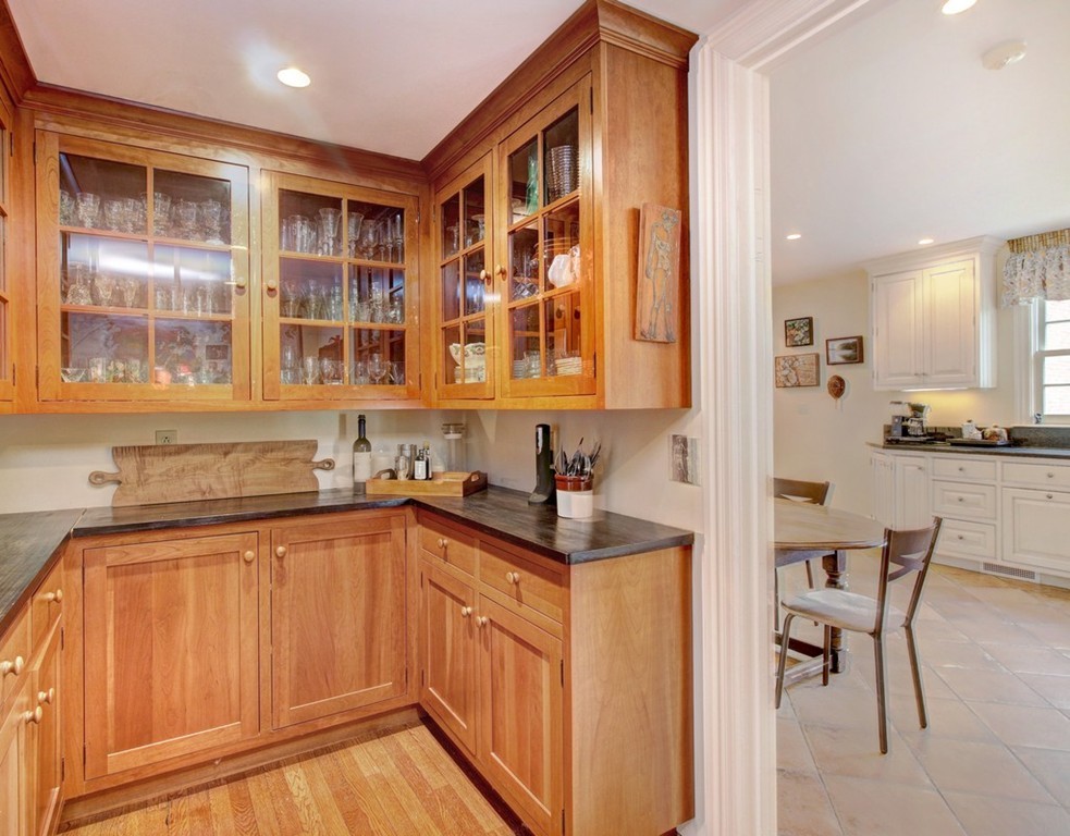 27 Tabor Hill Road Lincoln, MA 01773 - Photo 9 of 25