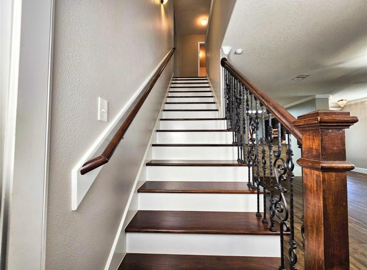 29433 Forest Ln Spring Spring, TX 77386 - Photo 16 of 18 a view of entryway