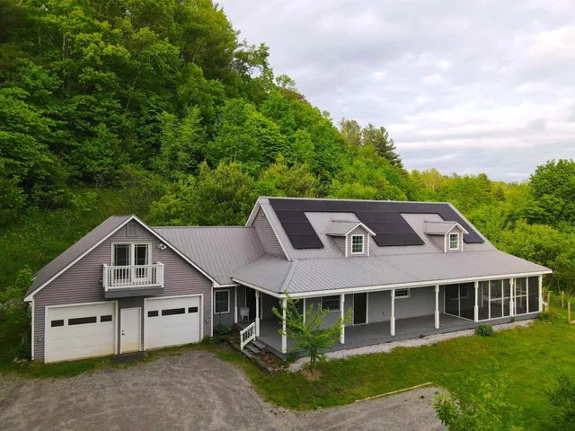 $659,000 | 272 Pumpkin Harbor Road, Cambridge, VT 05464