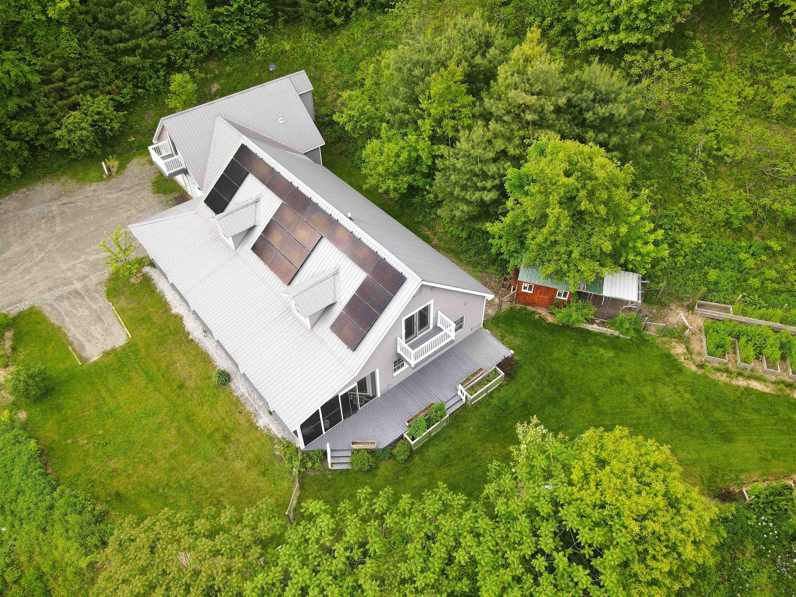 272 Pumpkin Harbor Road Cambridge, VT 05464 - Photo 11 of 51