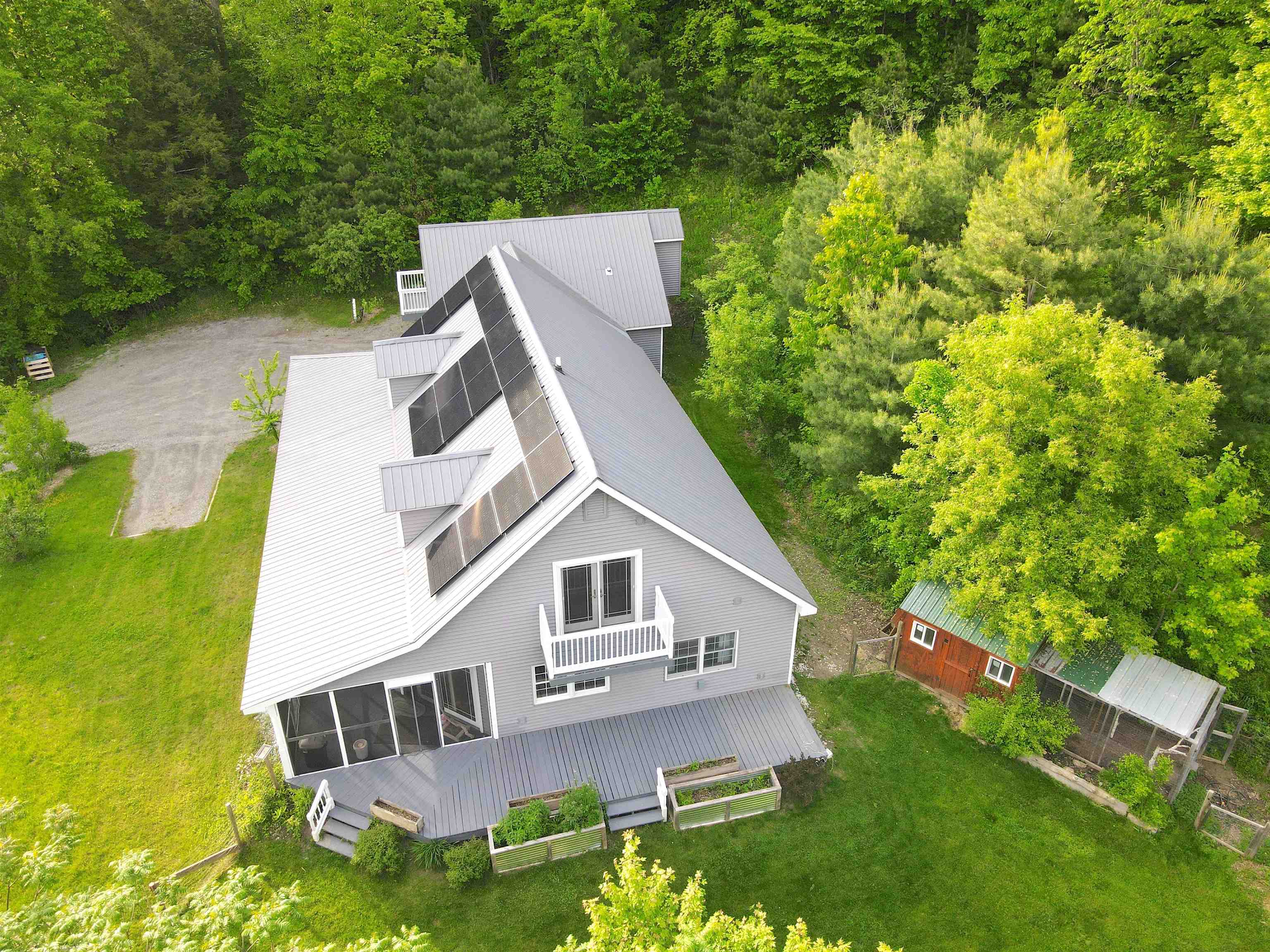 272 Pumpkin Harbor Road Cambridge, VT 05464 - Photo 12 of 51