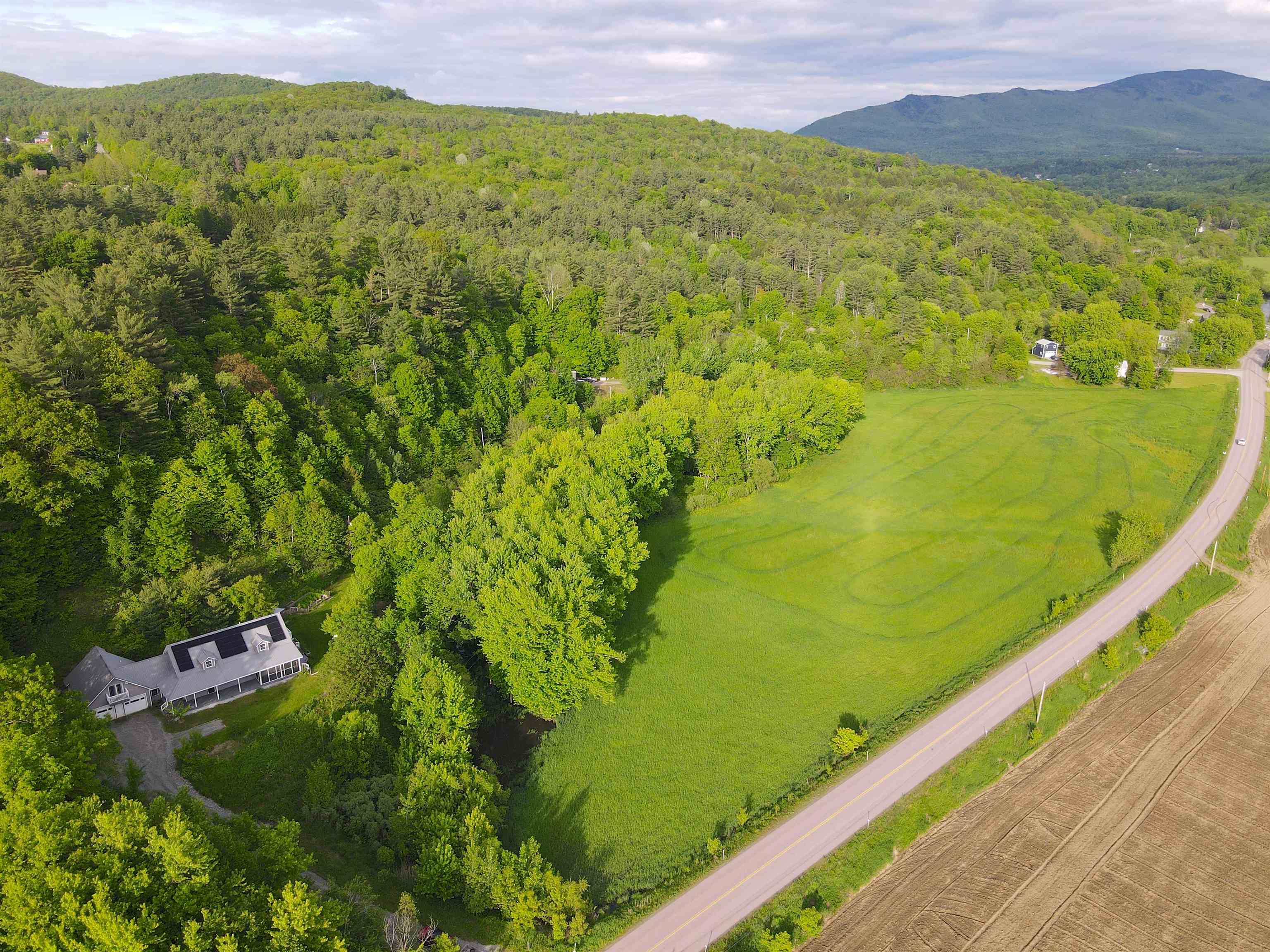 272 Pumpkin Harbor Road Cambridge, VT 05464 - Photo 6 of 51