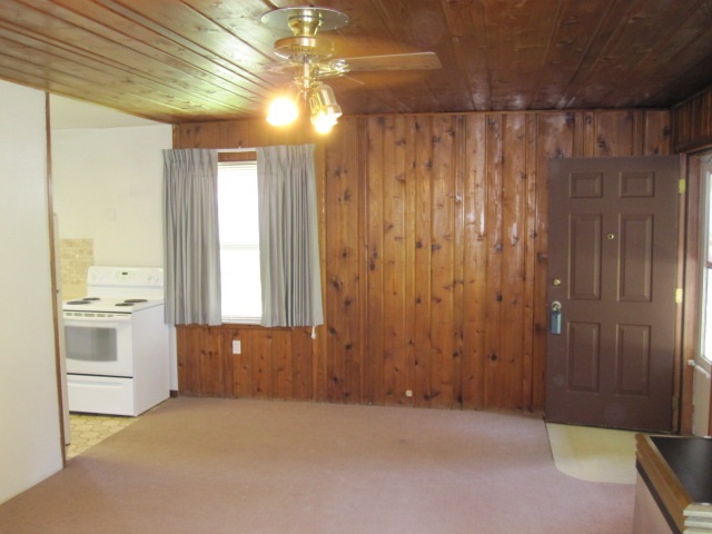 1428 South Bowdish Road Spokane, WA 99206 - Photo 4 of 16
