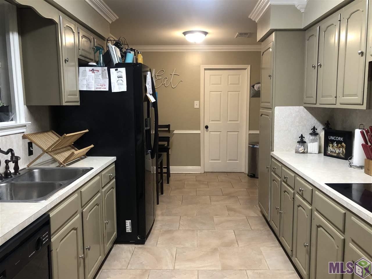 35094 Perkins Road Denham Springs, LA 70706 - Photo 7 of 16 Kitchen