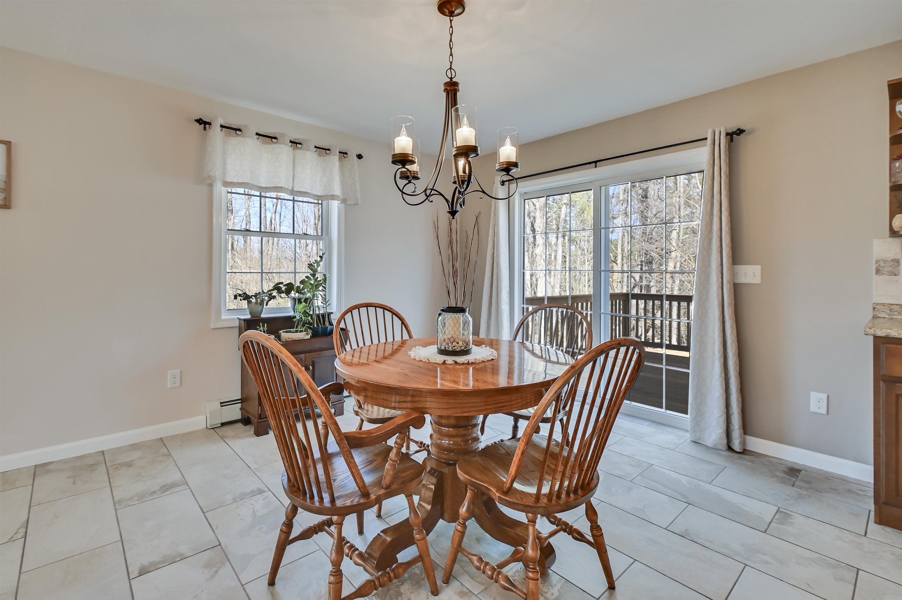 161 Nottingham Square Road Epping, NH 03042 - Photo 5 of 40