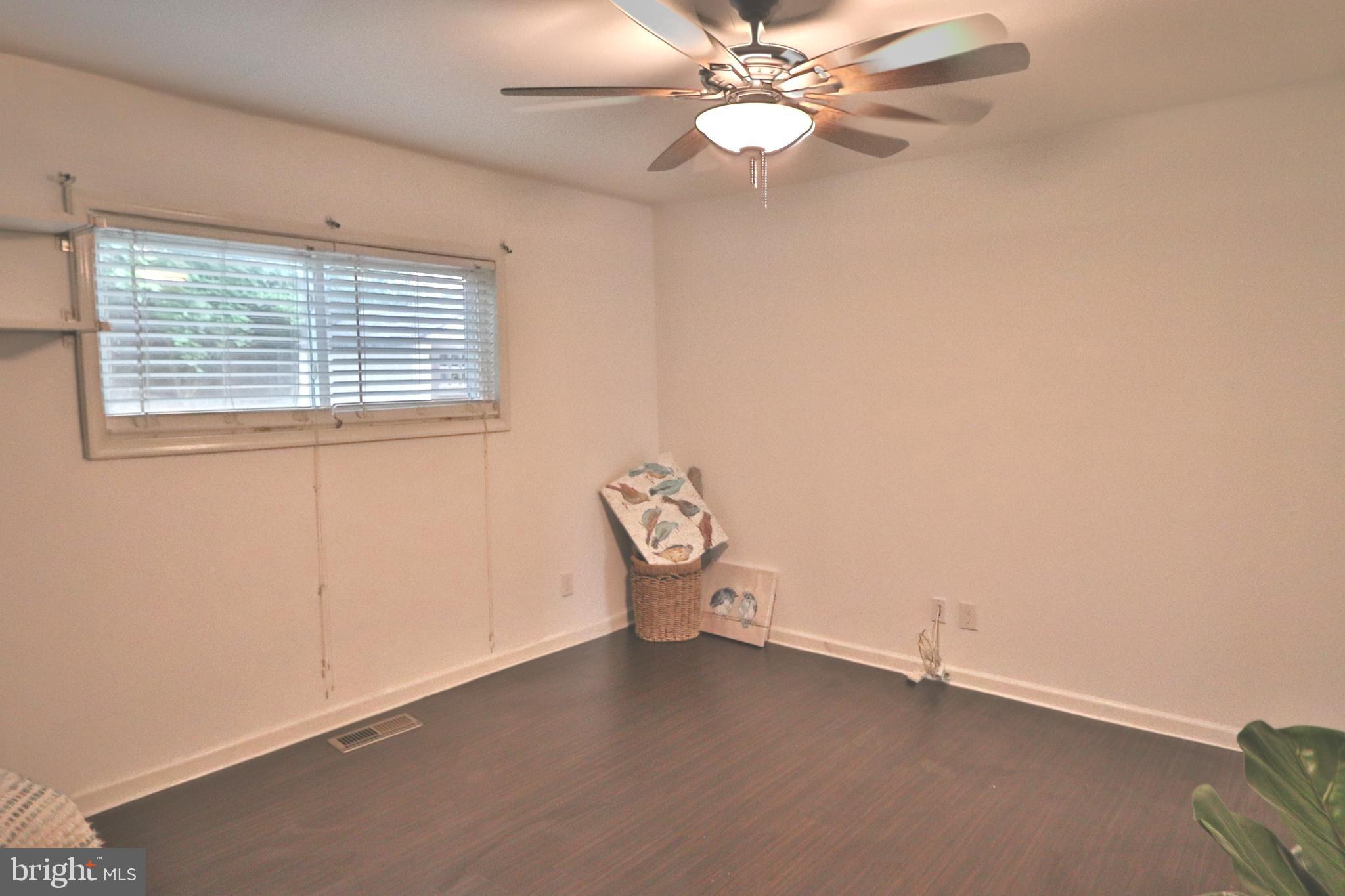 3125 Comly Road Philadelphia, PA 19154 - Photo 14 of 44 an empty room with window