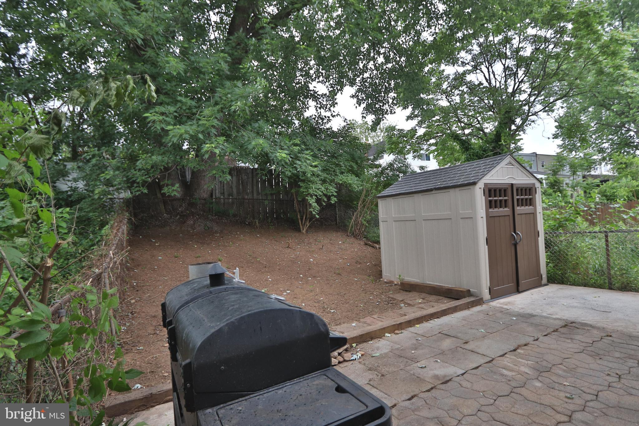3125 Comly Road Philadelphia, PA 19154 - Photo 19 of 44 a backyard of a house with lots of green space