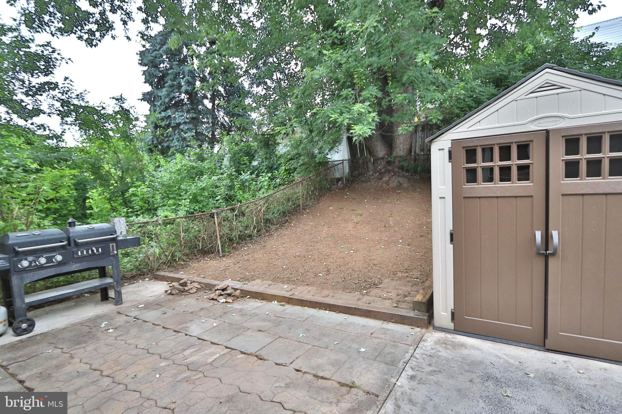 3125 Comly Road Philadelphia, PA 19154 - Photo 42 of 44 a backyard of a house with outdoor seating