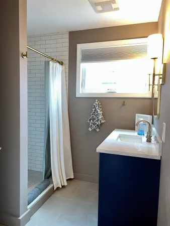 $3,200 | 20 Lowell Street, Seabrook, NH 03874