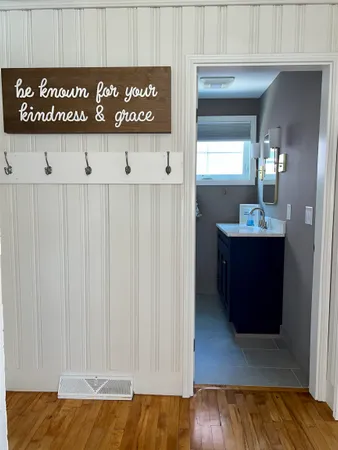 $3,200 | 20 Lowell Street, Seabrook, NH 03874