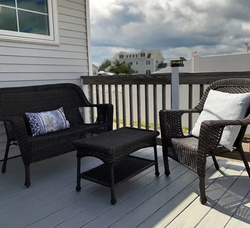 $3,200 | 20 Lowell Street, Seabrook, NH 03874