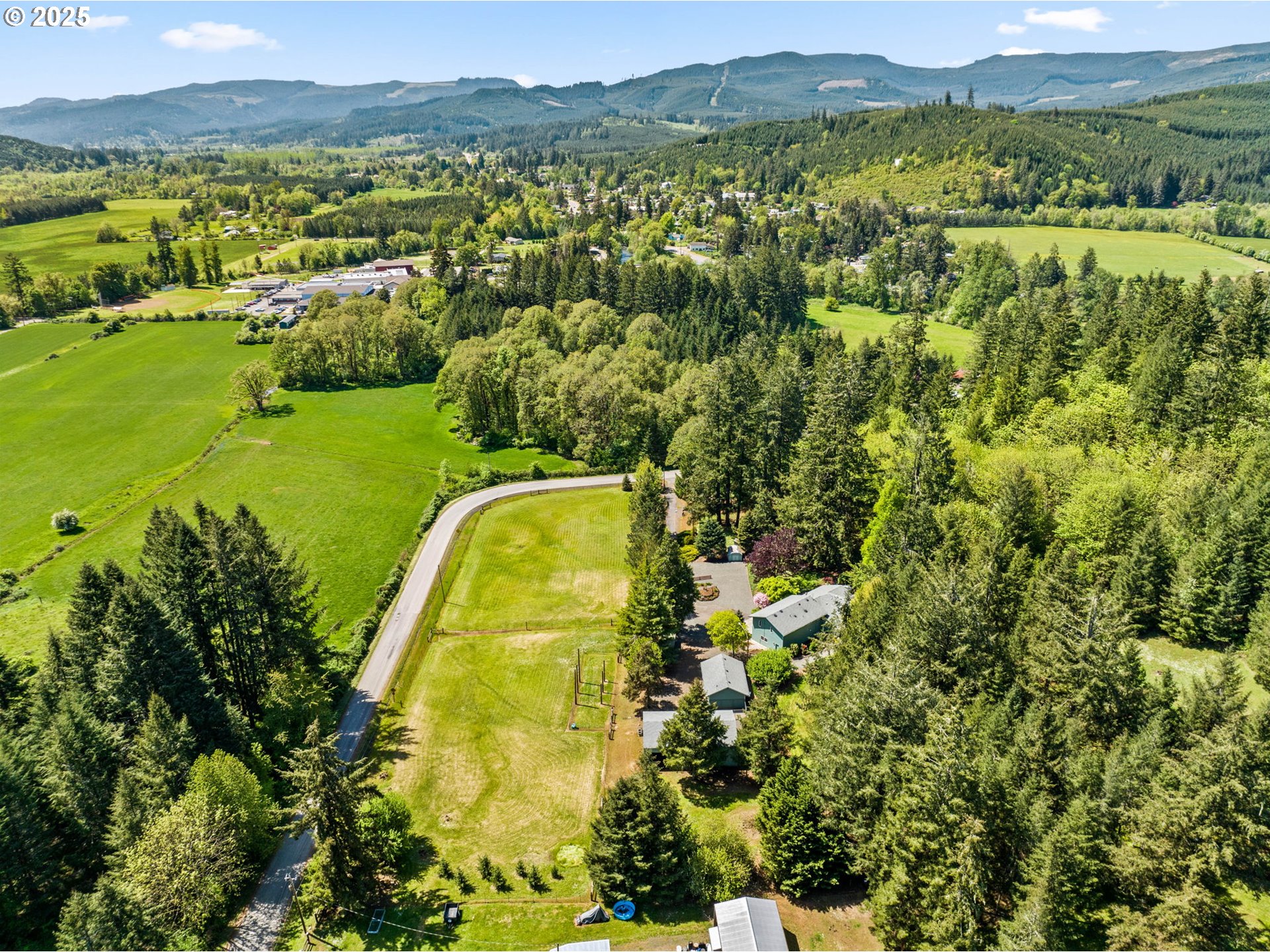 38383 Cartwright Creek Road Marcola, OR 97454 - Photo 17 of 45 Gallery Image 17