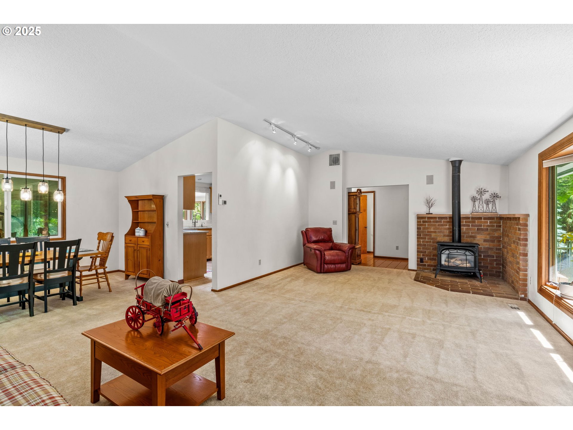 38383 Cartwright Creek Road Marcola, OR 97454 - Photo 23 of 45 Gallery Image 23