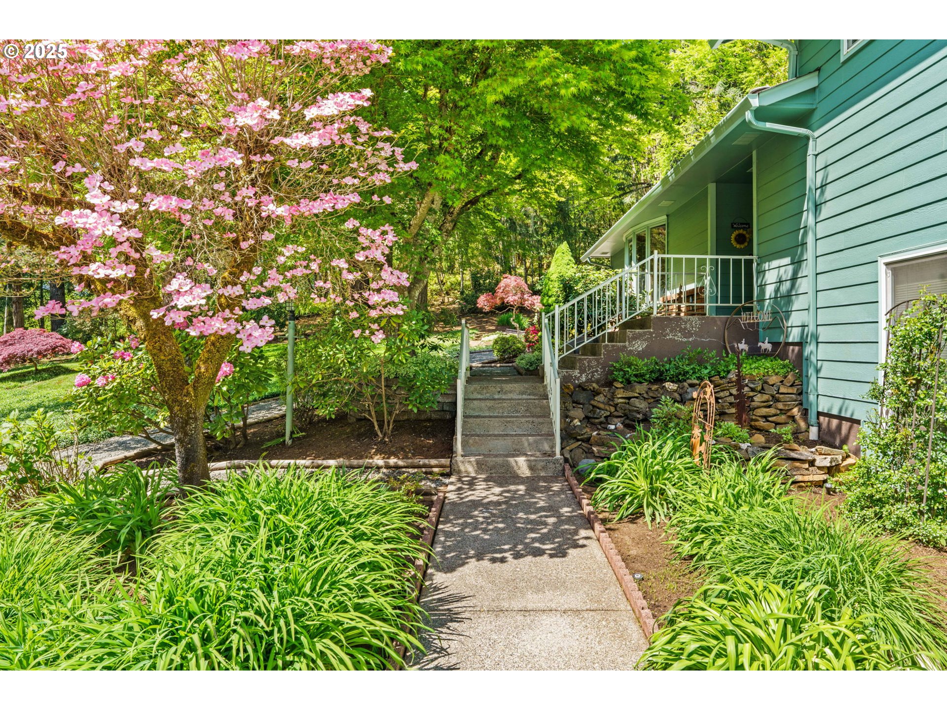 38383 Cartwright Creek Road Marcola, OR 97454 - Photo 4 of 45 Gallery Image 4