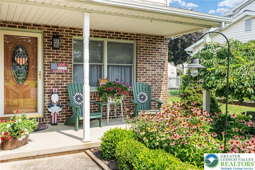 305 North Ruch Street Coplay, PA 18037 - Photo 4 of 31 Gallery Image 4